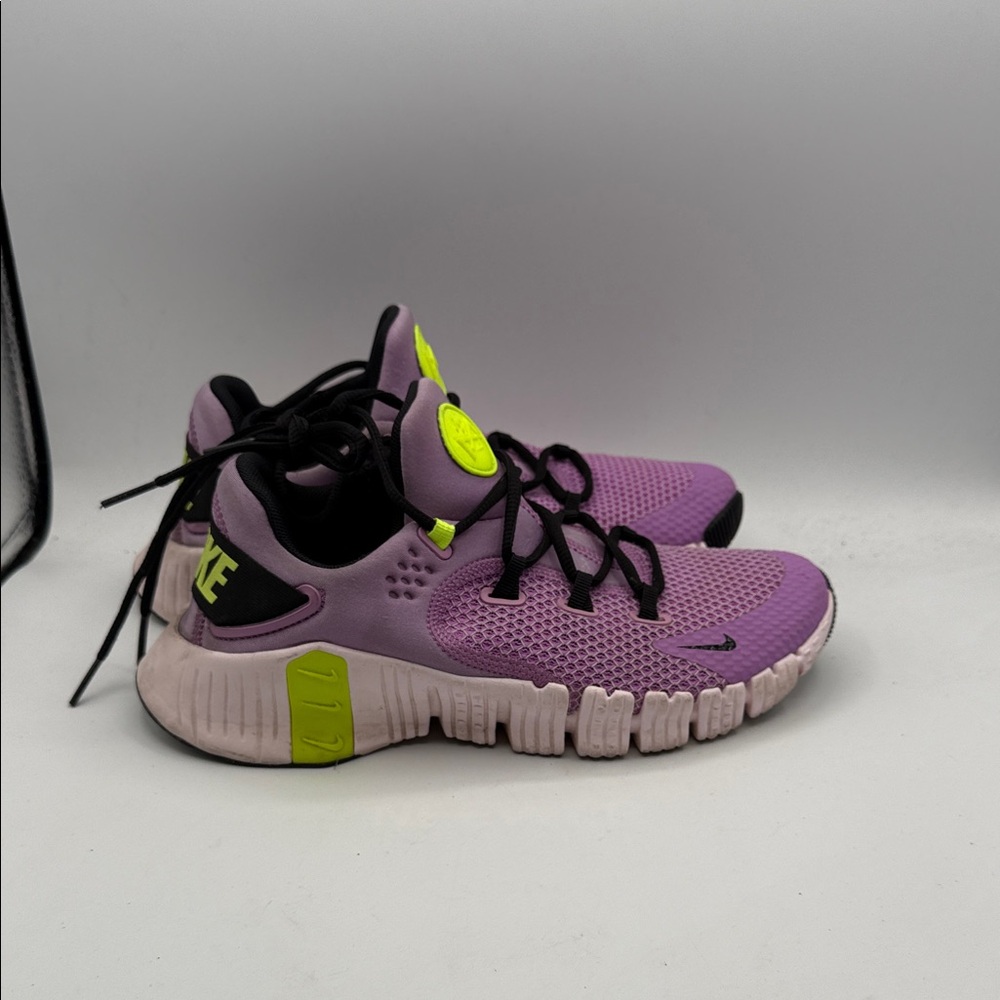 Nike Free Metcon 4 women’s 7.5 Purple and Lime Sneakers S20